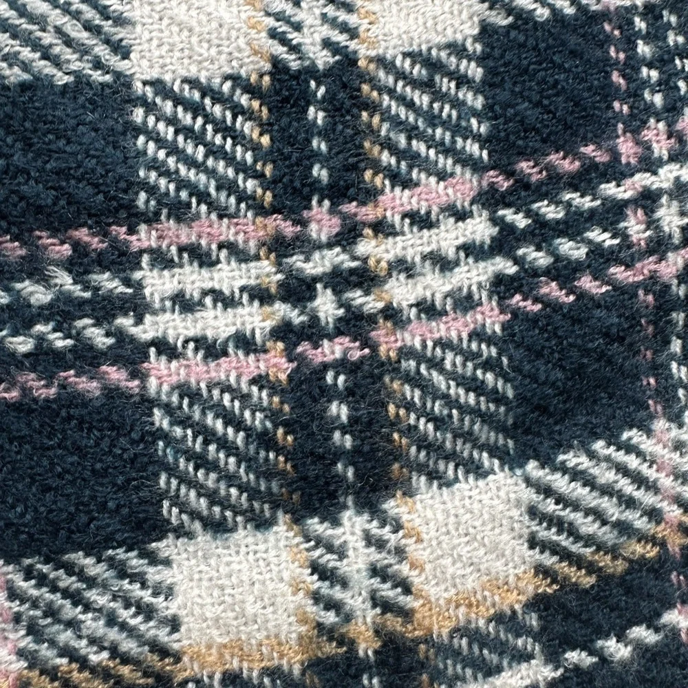 LOFT chic plaid